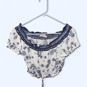 White and blue cropped off the shoulder paisley blouse size medium